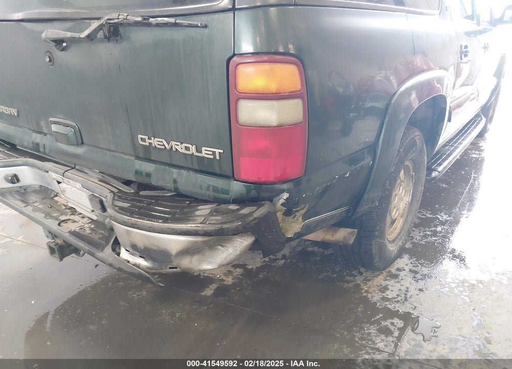 2002 CHEVROLET SUBURBAN 1500 LT VIN: 1GNFK16Z72J263641