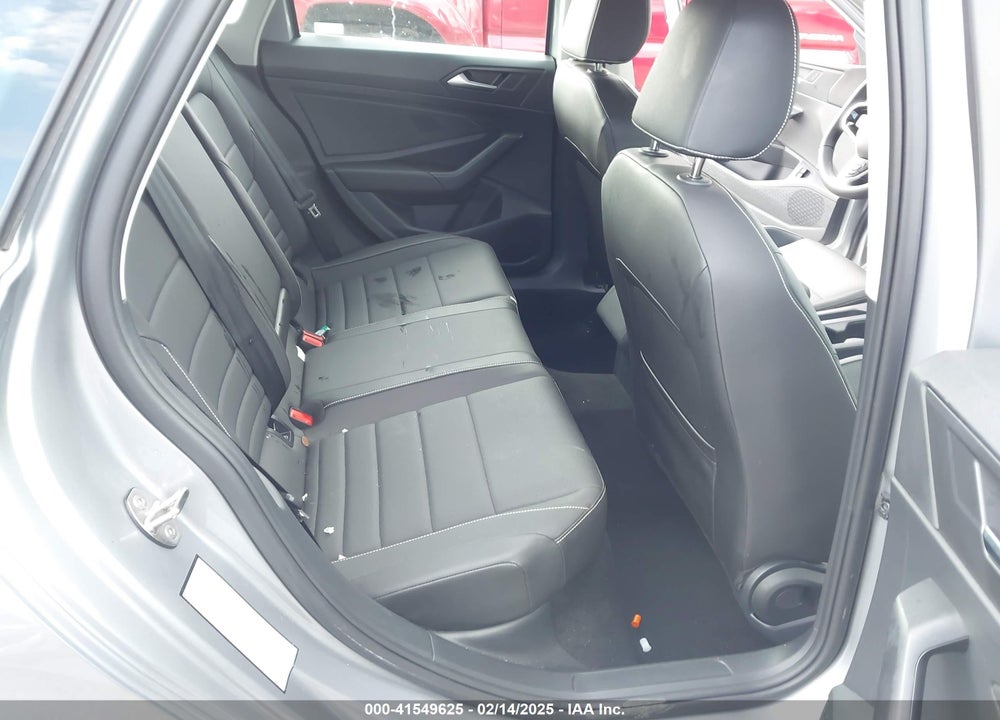 2024 VOLKSWAGEN JETTA VIN: 3VWEM7BUXRM044209