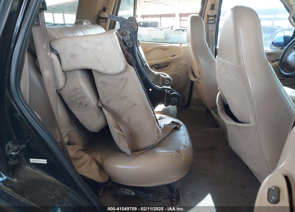 2000 FORD EXPEDITION EDDIE BAUER VIN: 1FMPU18L5YLA15770