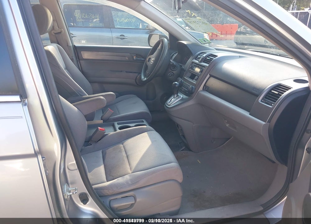 2008 HONDA CR-V LX VIN: JHLRE48328C047929