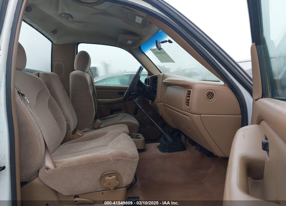 2000 GMC SIERRA 1500 SL VIN: 1GTEC14V6YZ226642