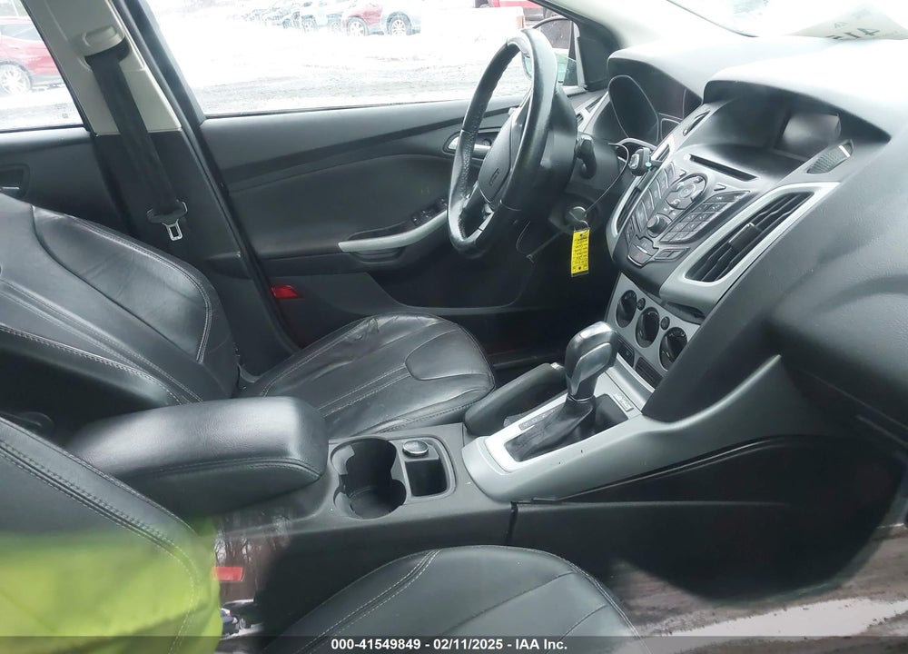 2014 FORD FOCUS SE VIN: 1FADP3F25EL178621
