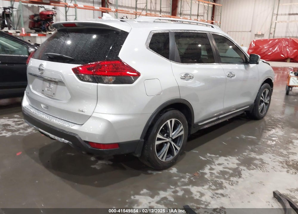 2017 NISSAN ROGUE SL VIN: 5N1AT2MT8HC784235