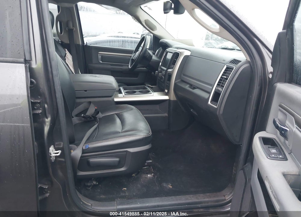 2015 RAM 1500 VIN: 1C6RR6LT0FS566668