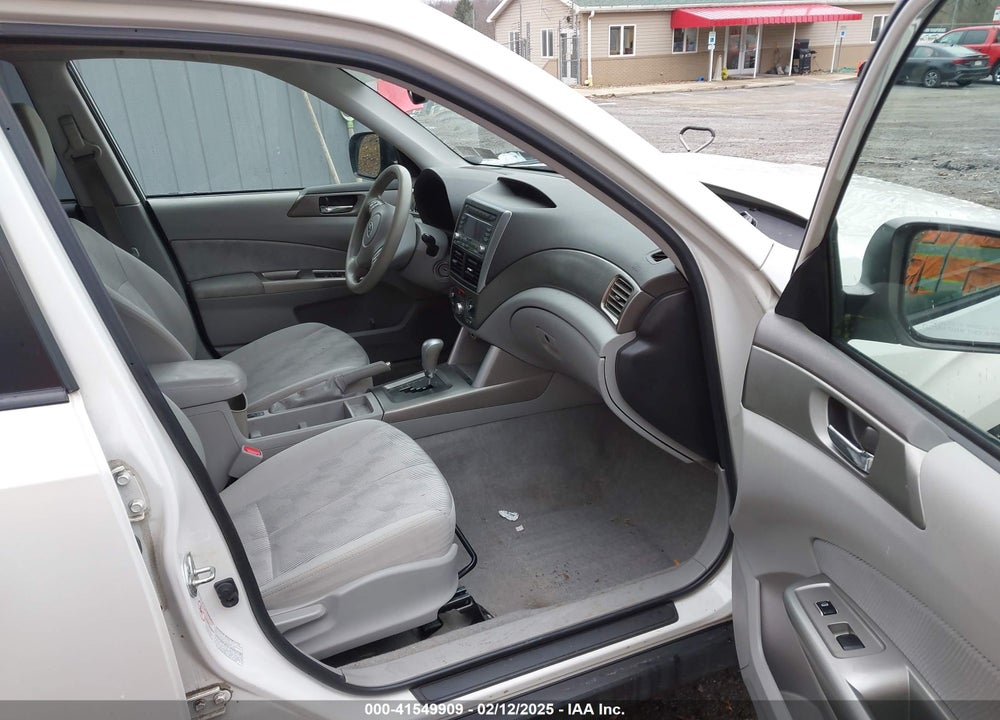 2010 SUBARU FORESTER 2.5X PREMIUM VIN: JF2SH6CC7AH786684