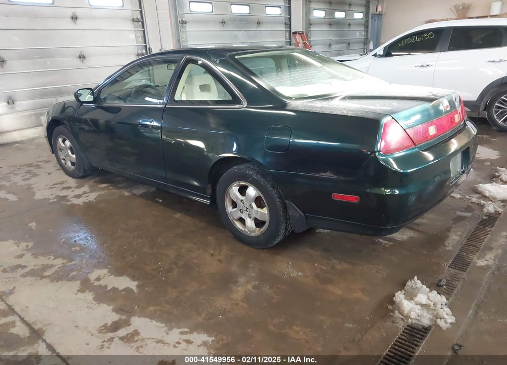 2001 HONDA ACCORD 2.3 EX VIN: 1HGCG32521A032366
