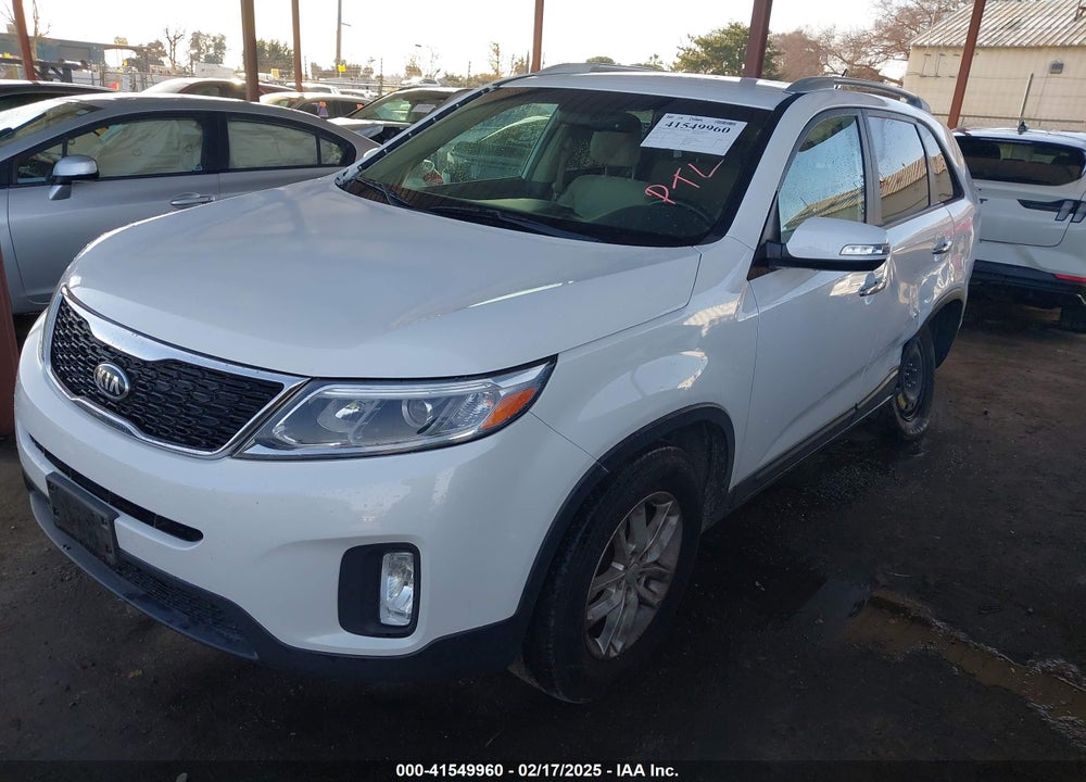 2015 KIA SORENTO VIN: 5XYKT4A68FG597492