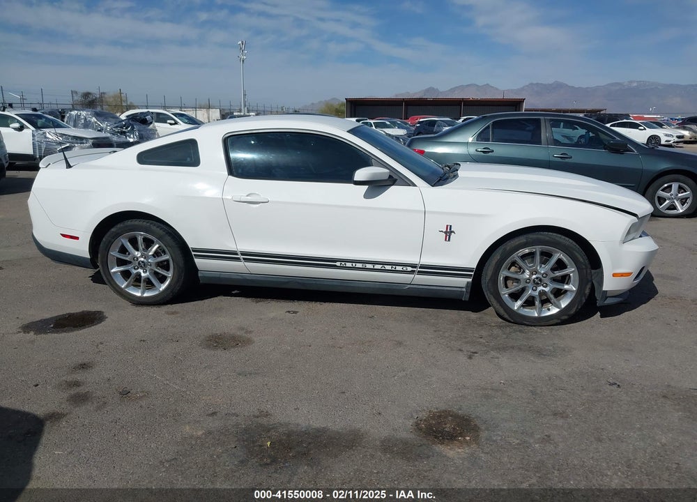 2011 FORD MUSTANG VIN: 1ZVBP8AM1B5138220