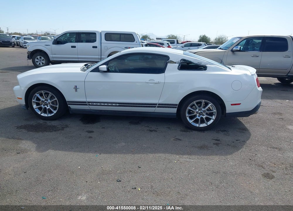 2011 FORD MUSTANG VIN: 1ZVBP8AM1B5138220