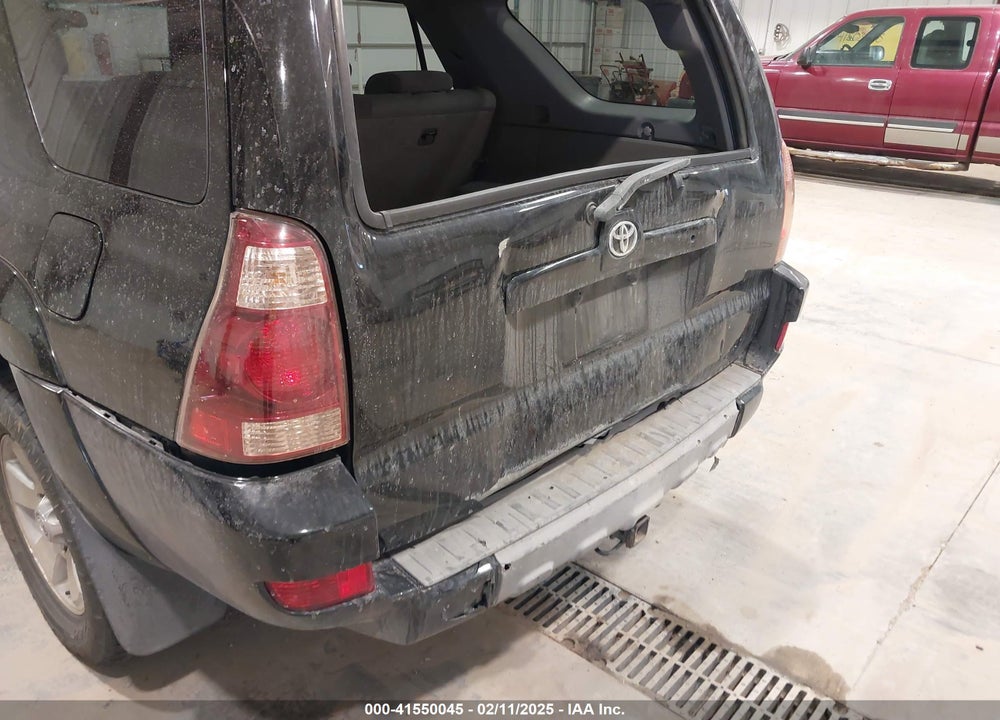 2005 TOYOTA 4RUNNER SR5 V6 VIN: JTEBU14R258030830