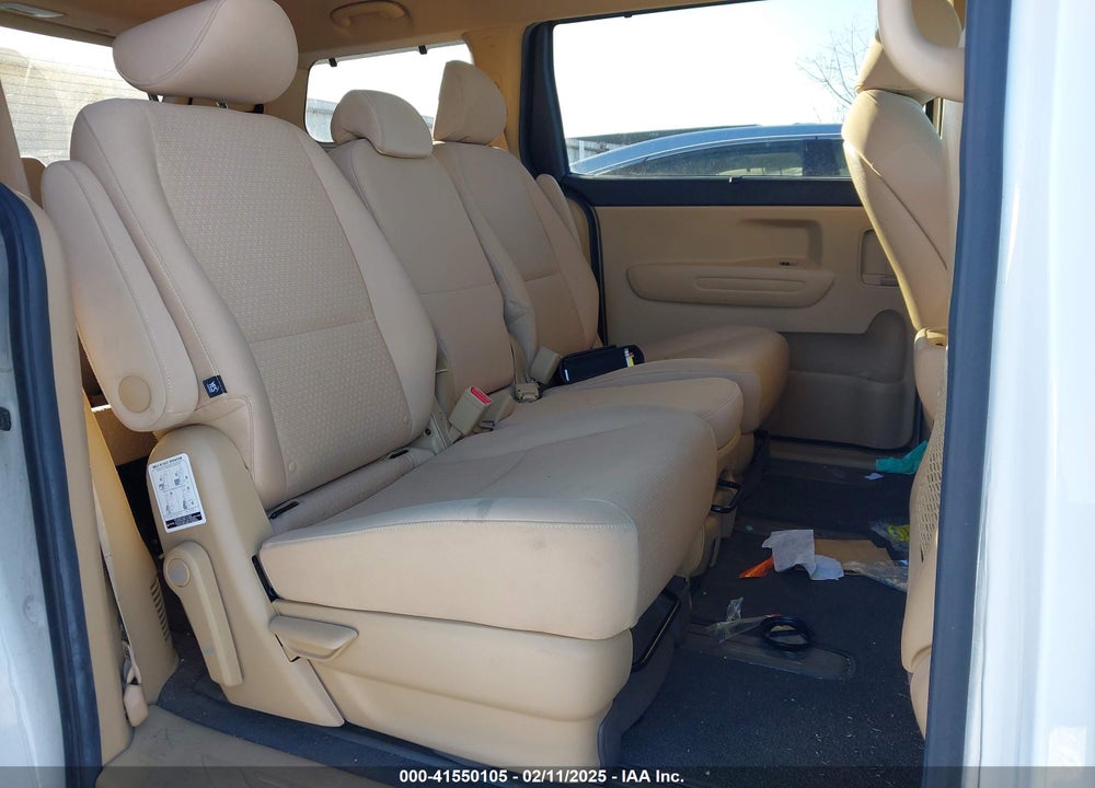 2016 KIA SEDONA LX VIN: KNDMB5C13G6090149