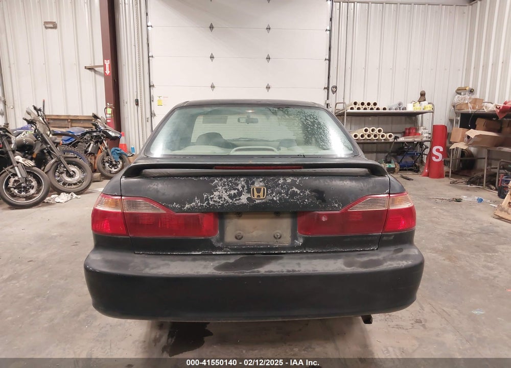 1998 HONDA ACCORD VIN: 1HGCG5655WA187801
