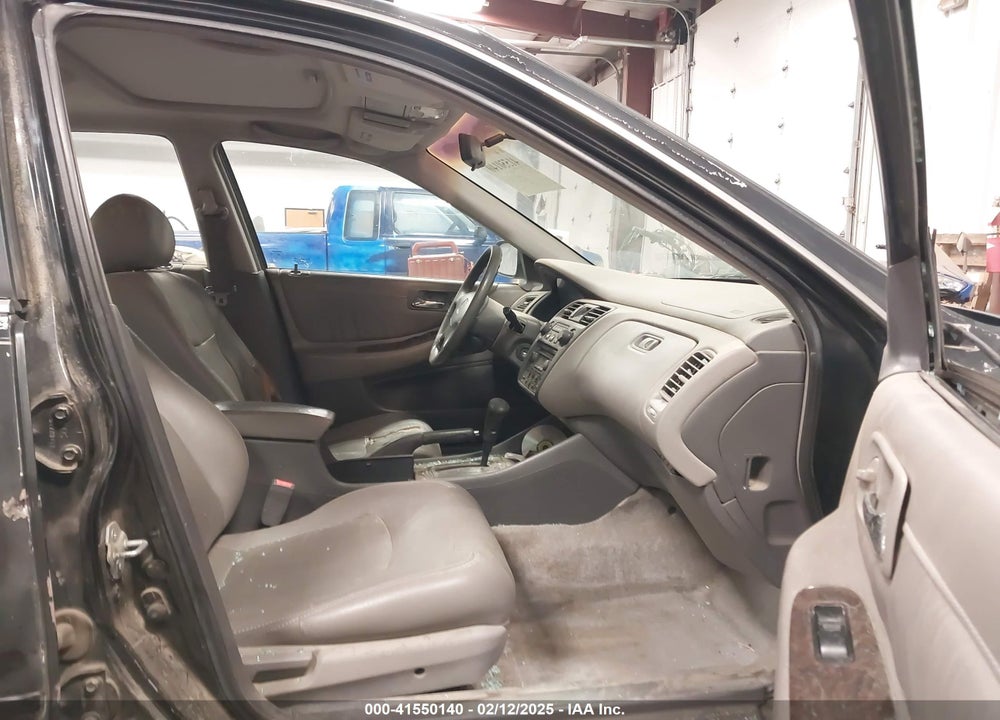 1998 HONDA ACCORD VIN: 1HGCG5655WA187801