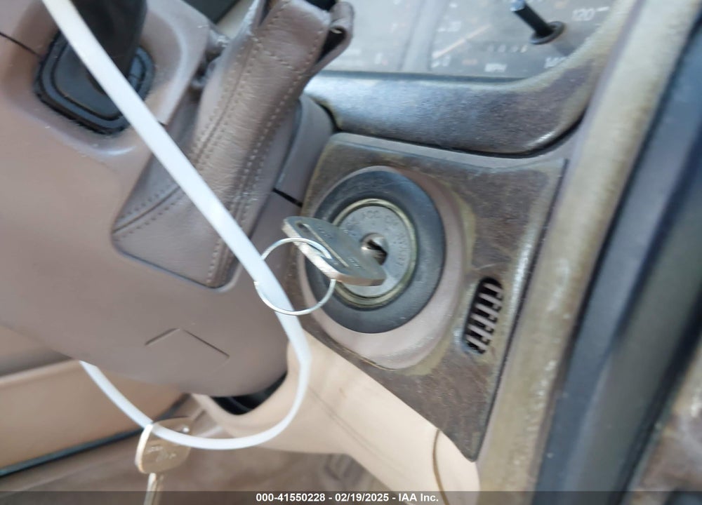 1996 TOYOTA AVALON XL/XLS VIN: 4T1BF12B0TU099763