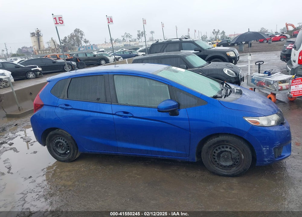 2016 HONDA FIT VIN: JHMGK5H52GX006209
