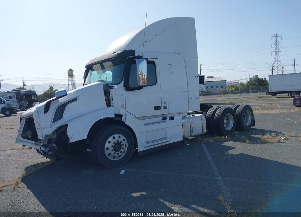 2013 VOLVO VN VNL VIN: 4V4NC9EH0DN142944