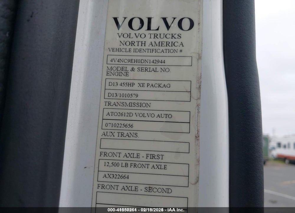 2013 VOLVO VN VNL VIN: 4V4NC9EH0DN142944