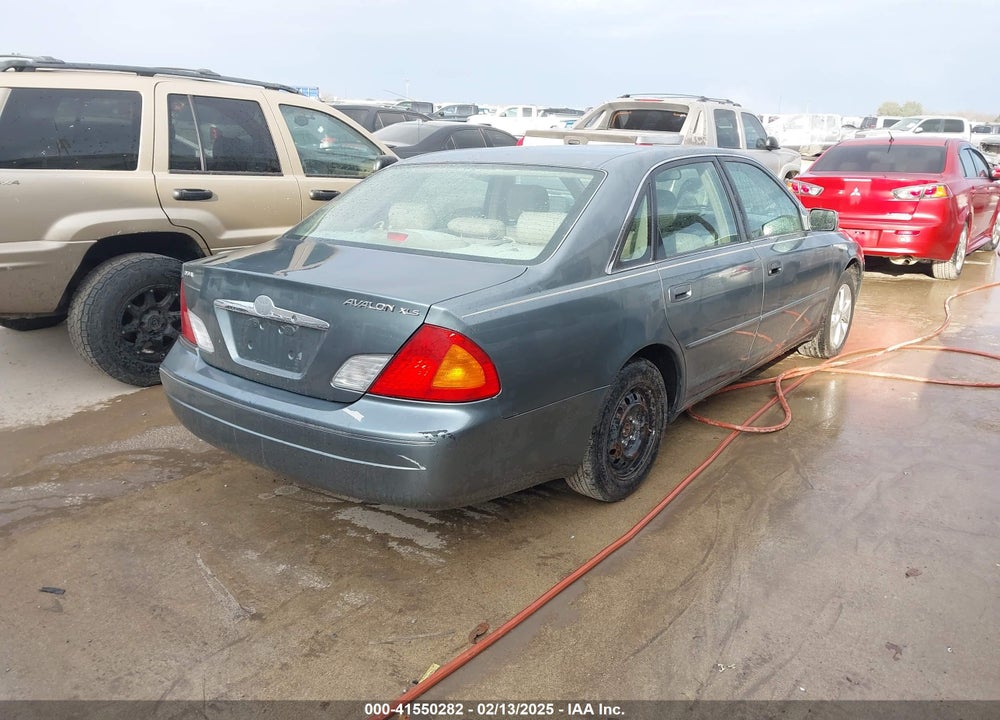 2002 TOYOTA AVALON XLS VIN: 4T1BF28B02U216978