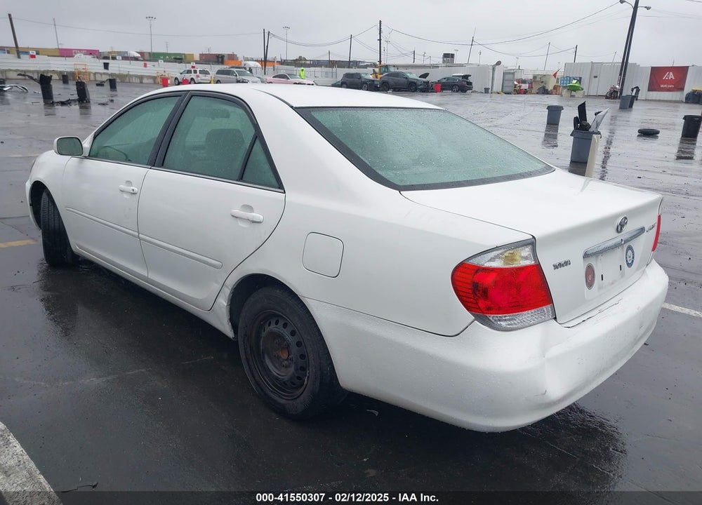 2005 TOYOTA CAMRY LE VIN: 4T1BE32K85U553520