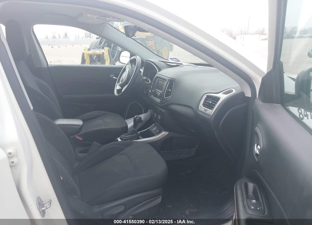 2018 JEEP COMPASS SPORT FWD VIN: 3C4NJCABXJT326901