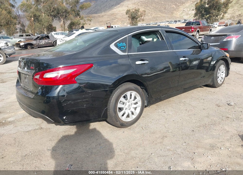 2018 NISSAN ALTIMA VIN: 1N4AL3AP1JC152870