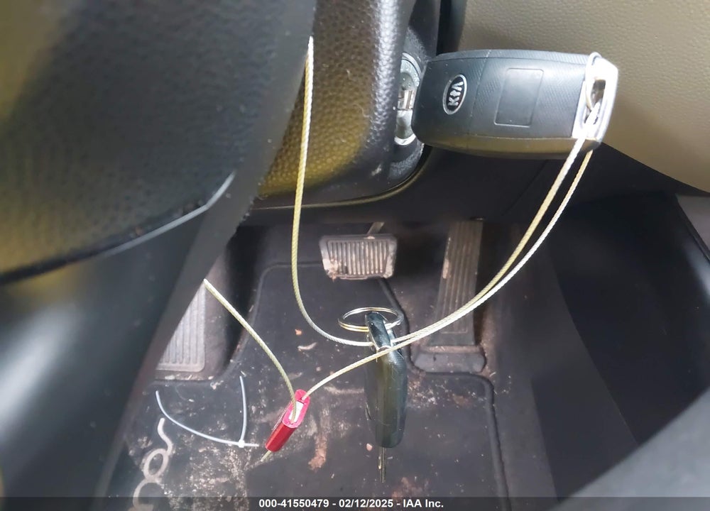 2018 KIA SOUL VIN: KNDJN2A20J7596656