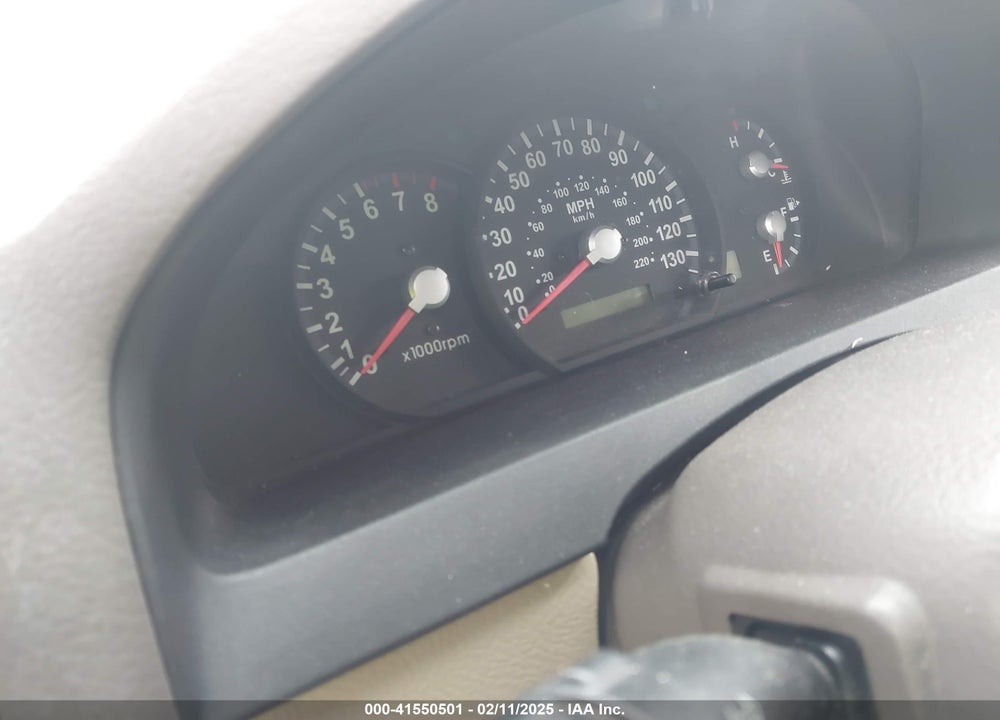 2005 KIA SORENTO VIN: KNDJC733X55402287