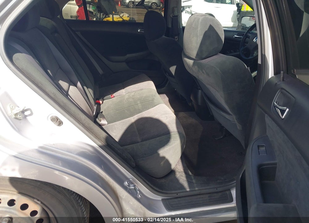 2005 HONDA ACCORD 2.4 LX VIN: 1HGCM56425L000856