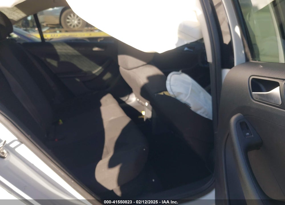 2015 VOLKSWAGEN JETTA VIN: 3VW2K7AJ0FM357328