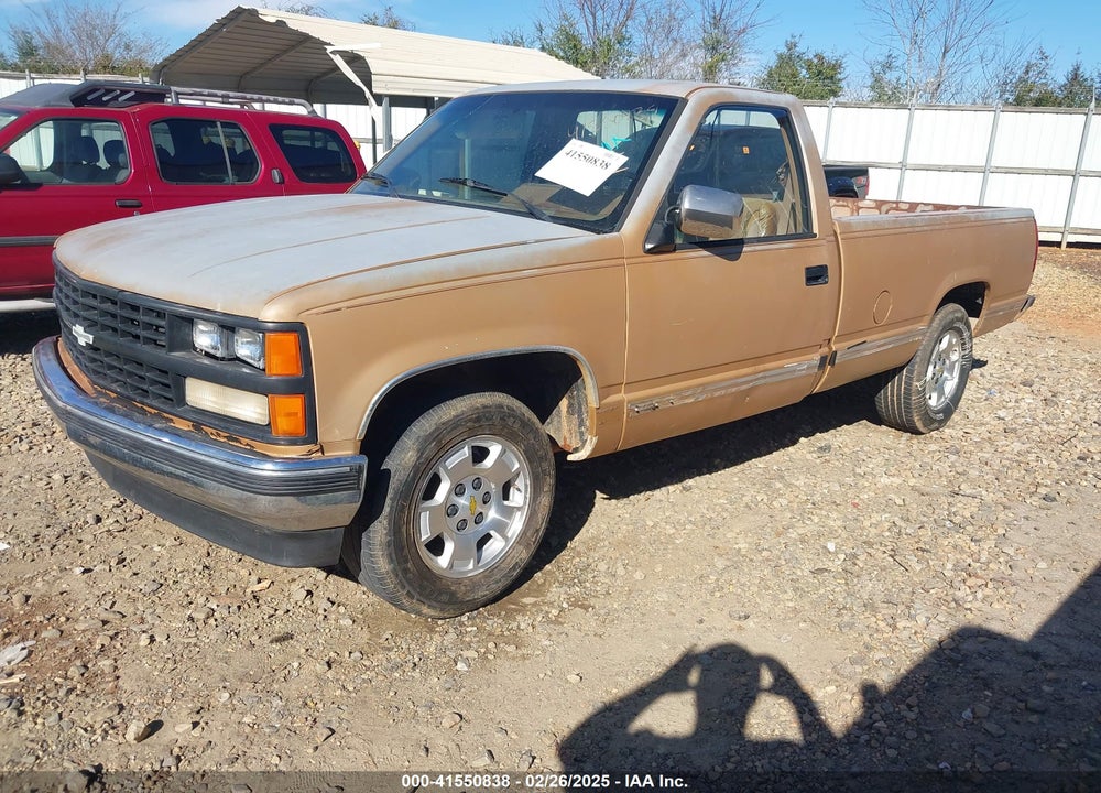 1989 CHEVROLET GMT-400 C2500 VIN: 1GCFC24K6KE103258