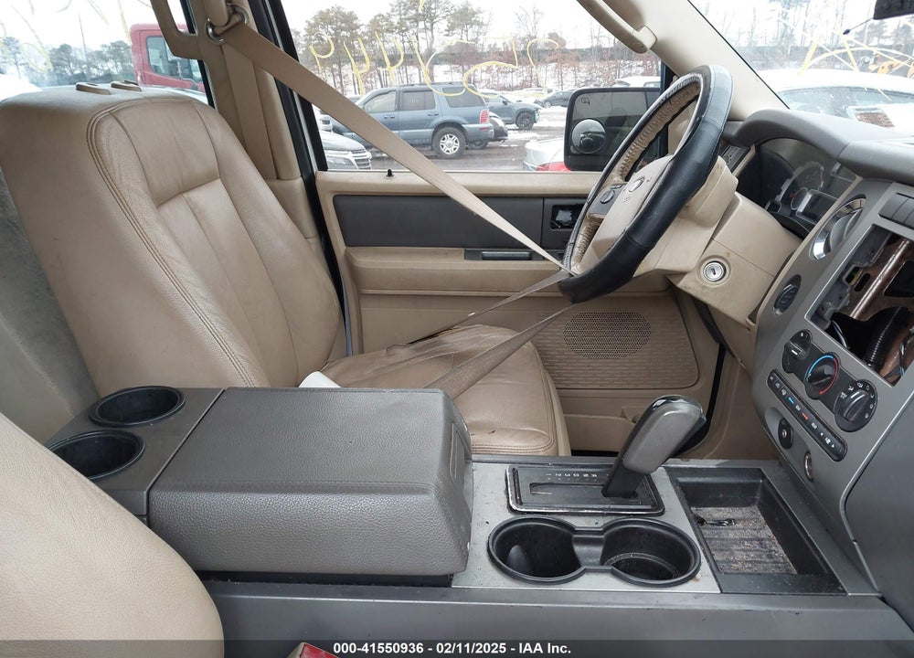 2008 FORD EXPEDITION XLT VIN: 1FMFU16588LA73405