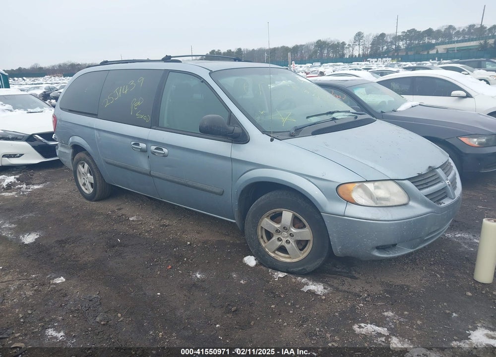 2005 DODGE GRAND CARAVAN VIN: 1D4GP24R05B194428