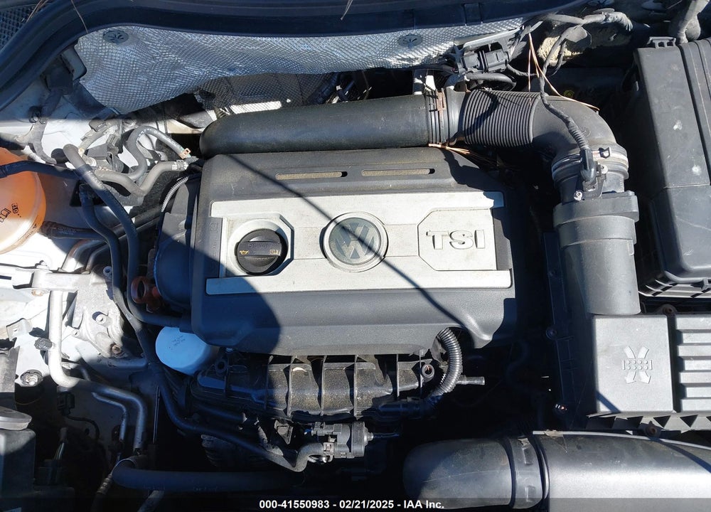 2011 VOLKSWAGEN TIGUAN S VIN: WVGBV7AX5BW549090