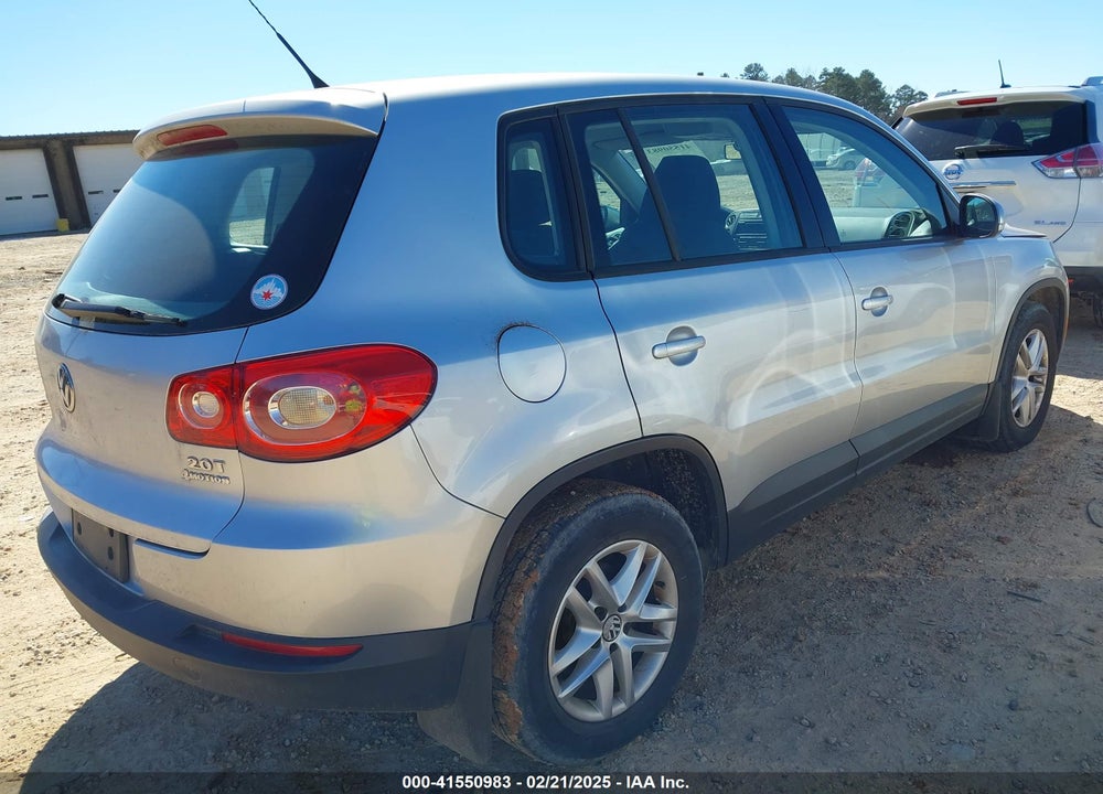 2011 VOLKSWAGEN TIGUAN S VIN: WVGBV7AX5BW549090
