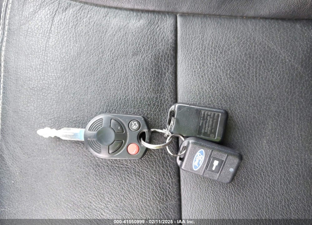 2011 FORD FUSION VIN: 3FAHP0JA1BR170463