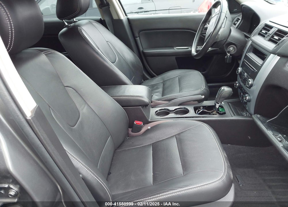 2011 FORD FUSION VIN: 3FAHP0JA1BR170463