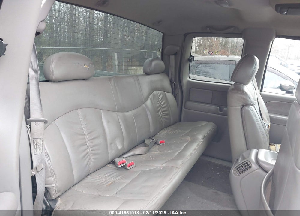 2000 CHEVROLET SILVERADO 1500 VIN: 2GCEC19T1Y1380448