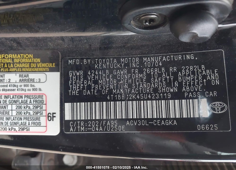2005 TOYOTA CAMRY XLE VIN: 4T1BE32K45U423119
