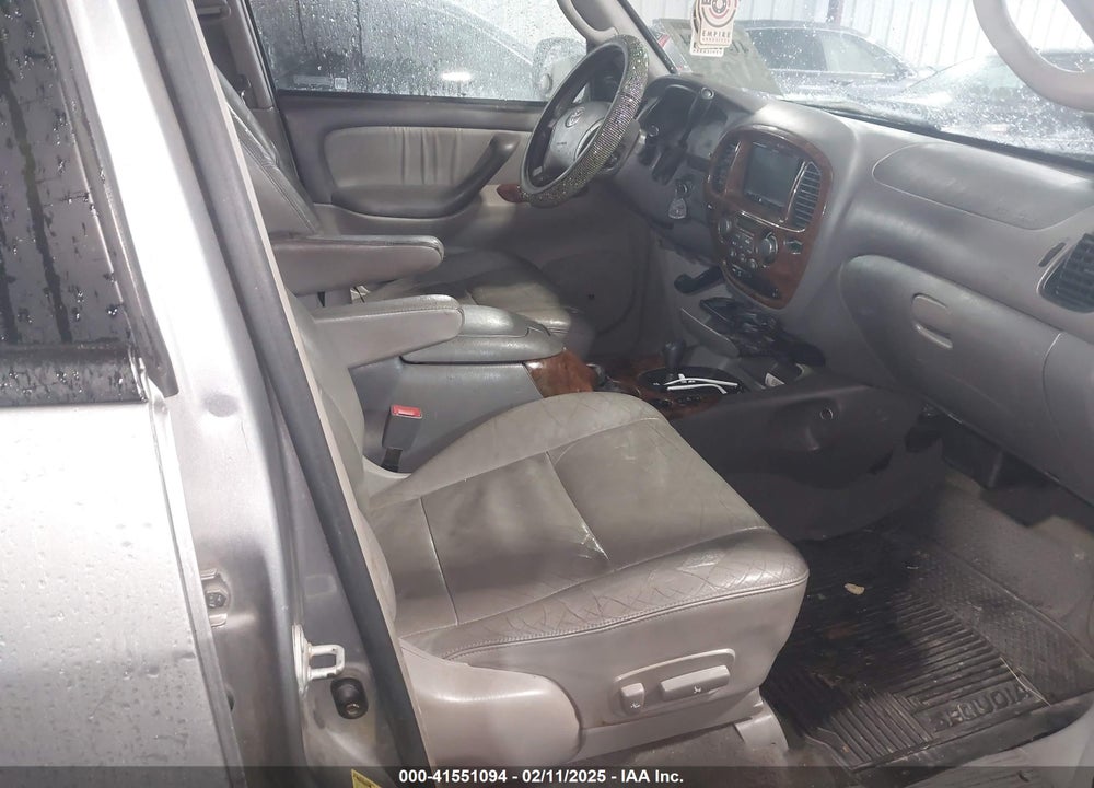 2004 TOYOTA SEQUOIA LIMITED V8 VIN: 5TDBT48A24S222868