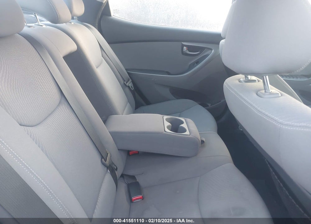 2015 HYUNDAI ELANTRA VIN: KMHDH4AE3FU415984