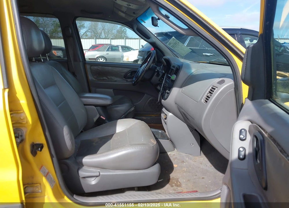2002 FORD ESCAPE XLT VIN: 1FMCU04152KC28633