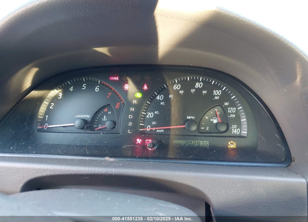 2002 TOYOTA CAMRY LE VIN: JTDBE32K820129827