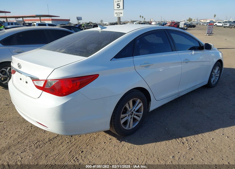 2013 HYUNDAI SONATA VIN: 5NPEB4AC6DH746235