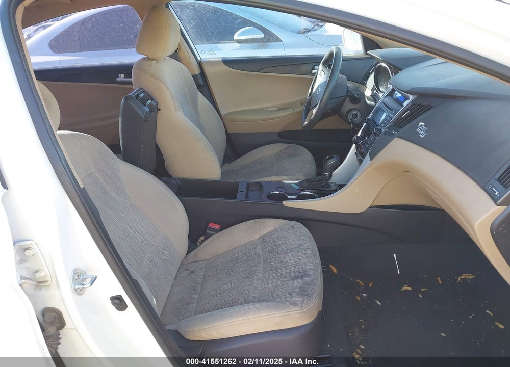 2013 HYUNDAI SONATA VIN: 5NPEB4AC6DH746235