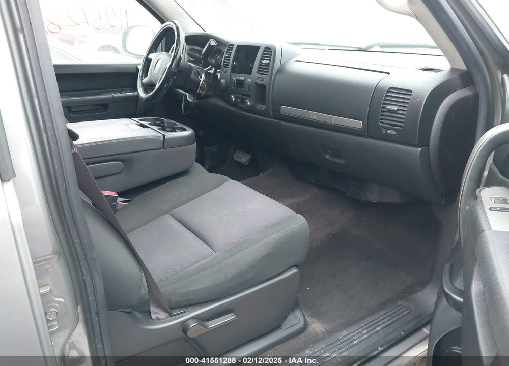 2013 CHEVROLET SILVERADO 1500 VIN: 3GCPKSE78DG306553