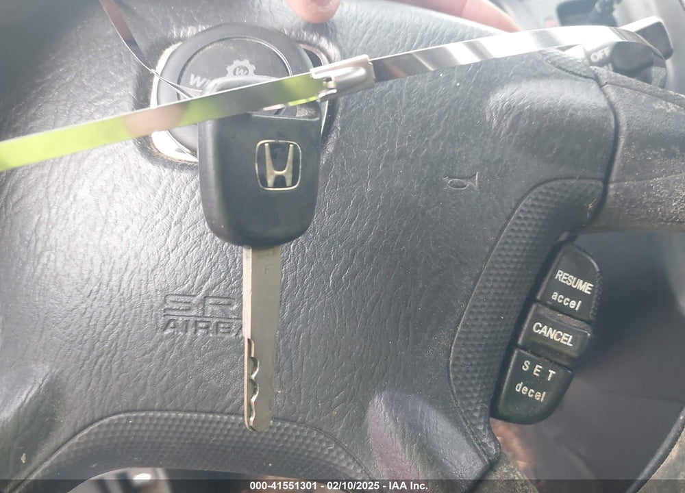 2003 HONDA CR-V LX VIN: JHLRD68443C000238