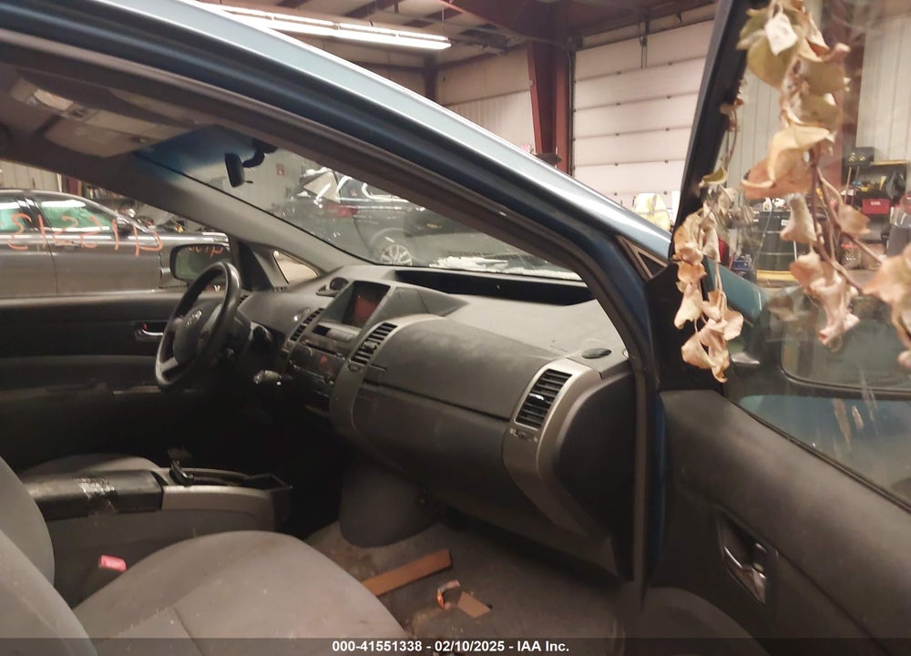 2008 TOYOTA PRIUS VIN: JTDKB20UX87704646