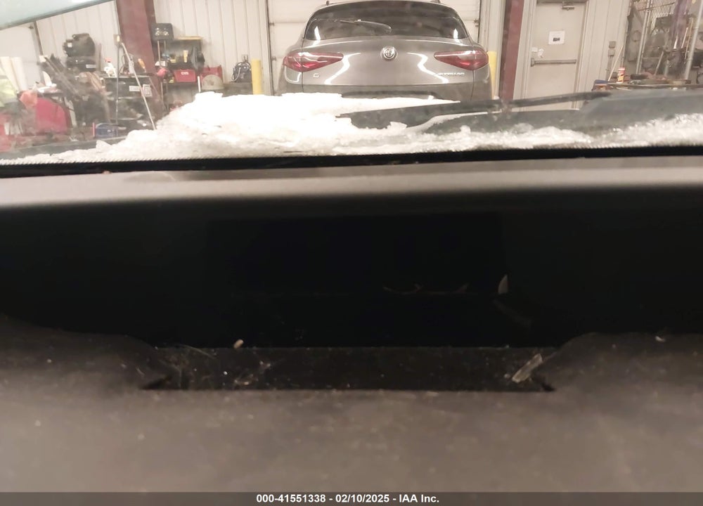 2008 TOYOTA PRIUS VIN: JTDKB20UX87704646