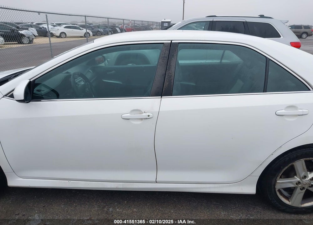 2014 TOYOTA CAMRY SE VIN: 4T1BF1FK6EU730108