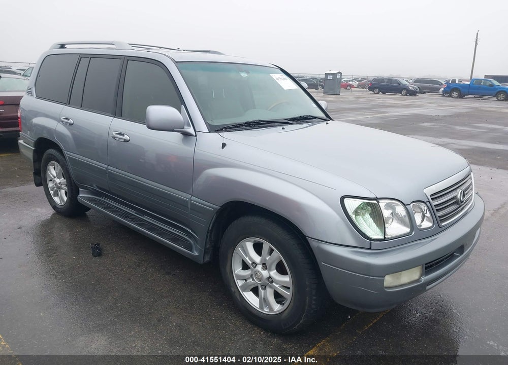 2005 LEXUS LX 470 VIN: JTJHT00W053555385